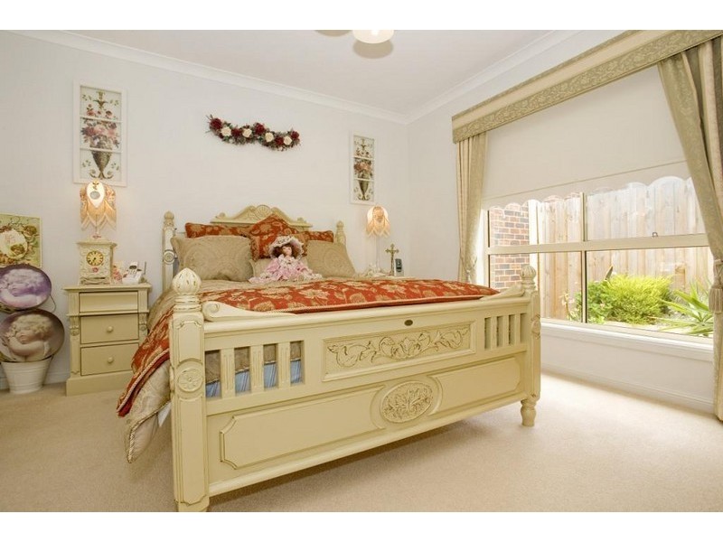 6 McSal Street, Lovely Banks VIC 3221