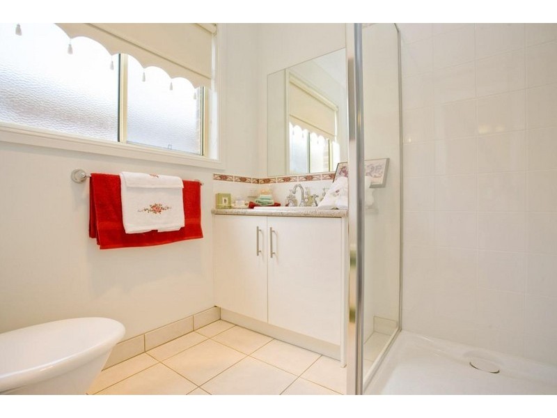 6 McSal Street, Lovely Banks VIC 3221