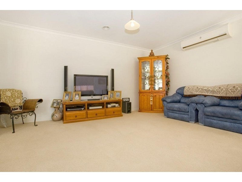 6 McSal Street, Lovely Banks VIC 3221