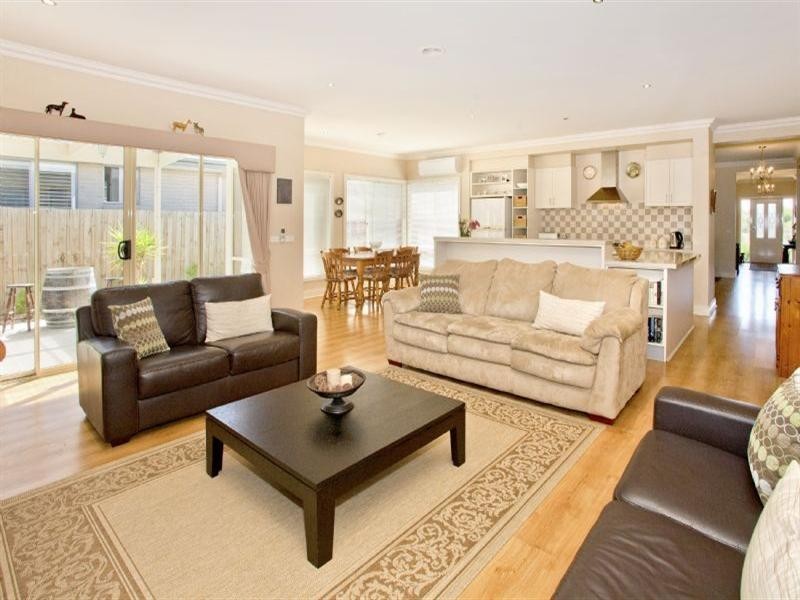 4 Nilaur Place, Lara VIC 3212