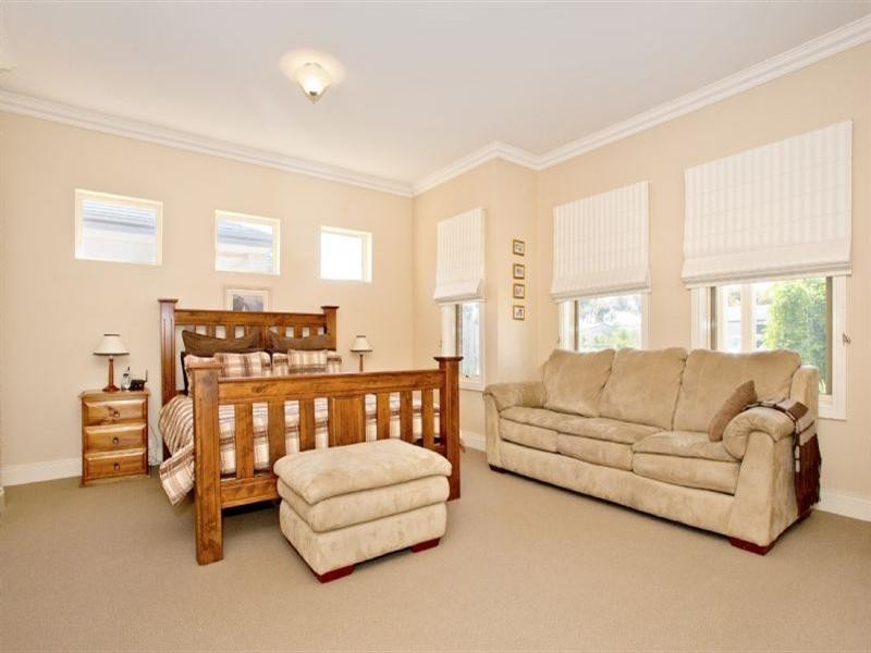 4 Nilaur Place, Lara VIC 3212