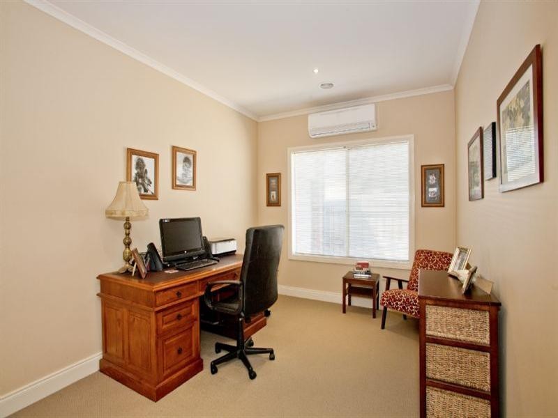 4 Nilaur Place, Lara VIC 3212