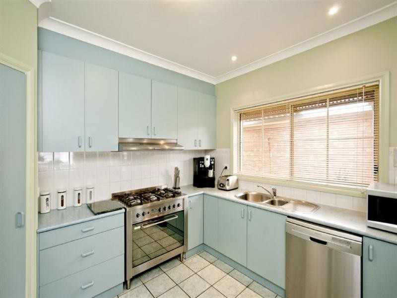 75 Cameron Crescent, Lara VIC 3212