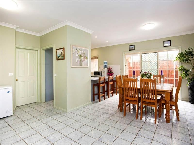 75 Cameron Crescent, Lara VIC 3212