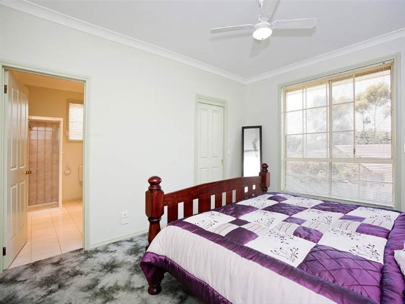 75 Cameron Crescent, Lara VIC 3212