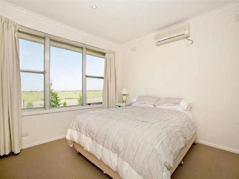 90 Cozens Road, Lara VIC 3212