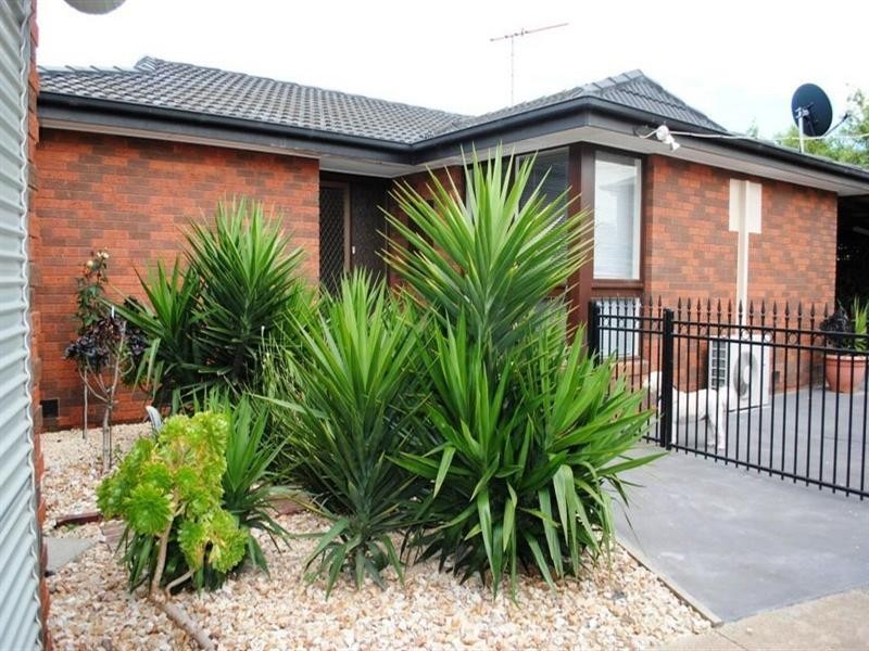 8 Dalwood Court, Corio VIC 3214
