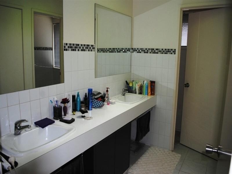 8 Dalwood Court, Corio VIC 3214