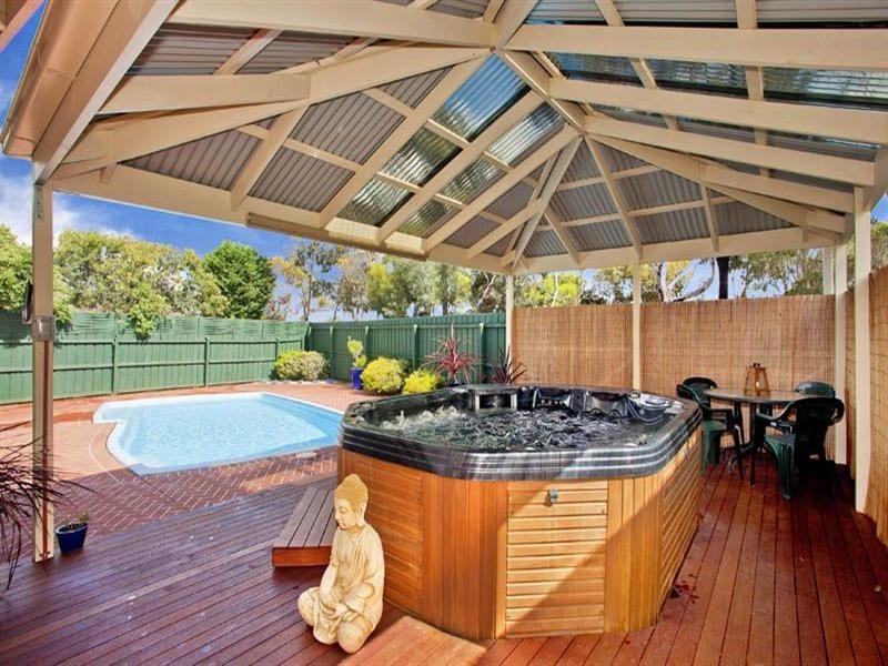 53 Cameron Crescent, Lara VIC 3212