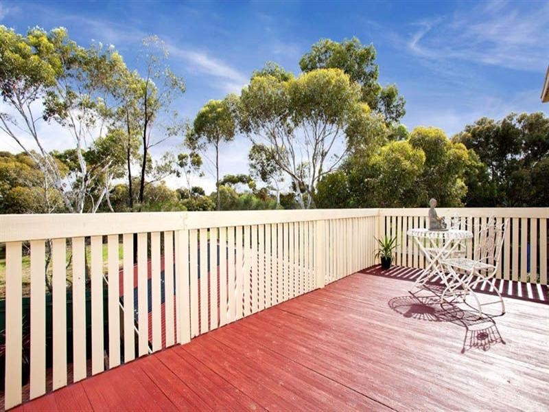 53 Cameron Crescent, Lara VIC 3212