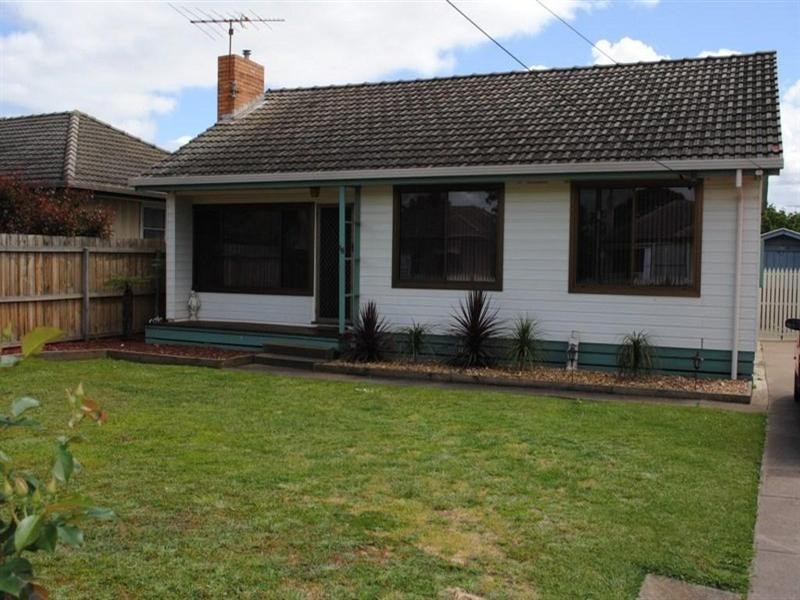 18 Granault Parade, Corio VIC 3214