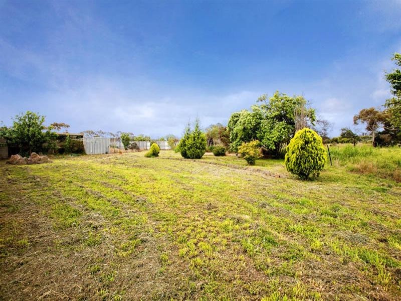 70 Asher Road, Lovely Banks VIC 3221