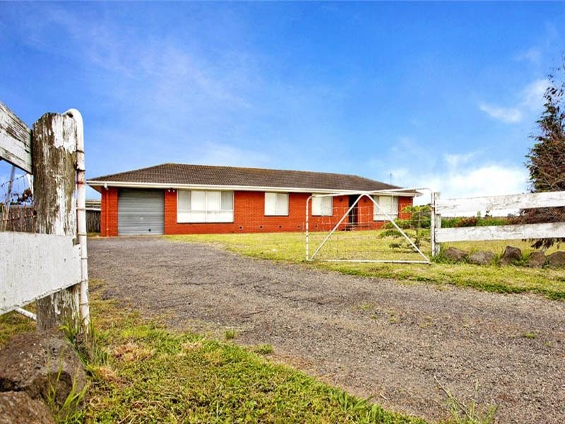 70 Asher Road, Lovely Banks VIC 3221