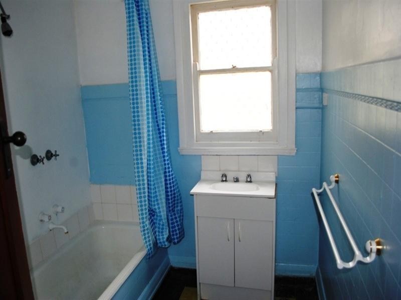 13 Pattison Avenue, North Geelong VIC 3215