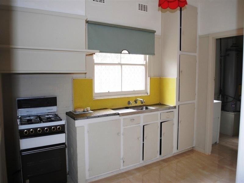 13 Pattison Avenue, North Geelong VIC 3215