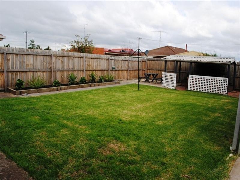 3 Caramut Court, Corio VIC 3214