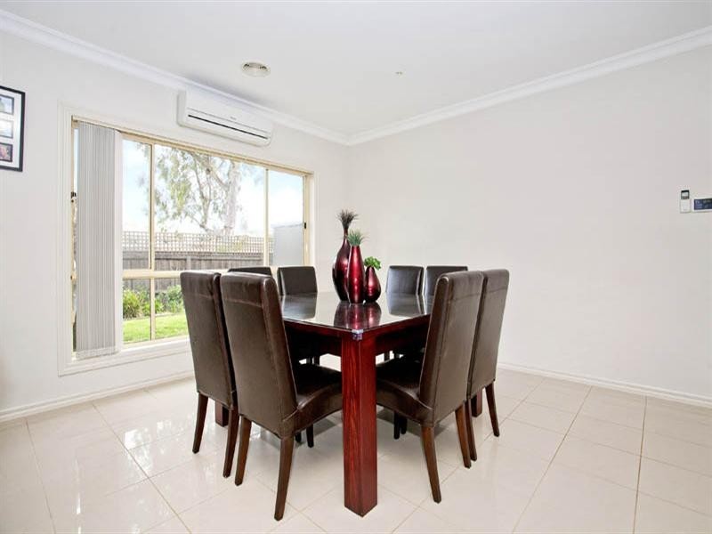 8 Wheat Court, Lara VIC 3212