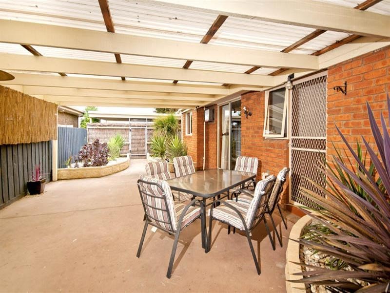 9 Brunel Close, Lara VIC 3212