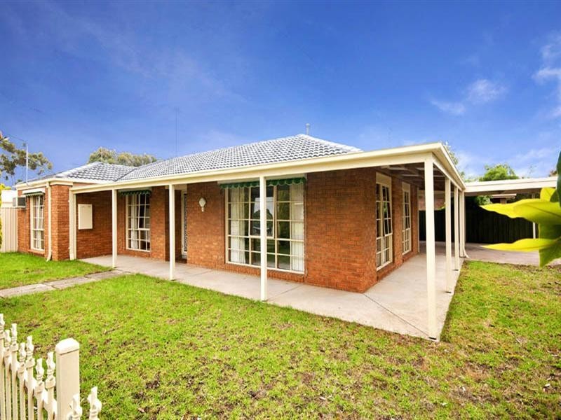 9 Brunel Close, Lara VIC 3212