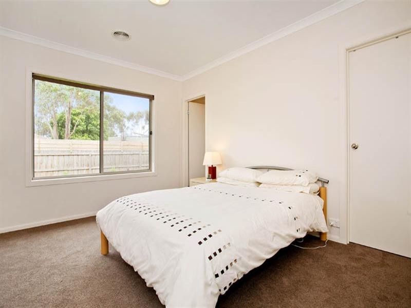 28 Kyema Drive, Lara VIC 3212