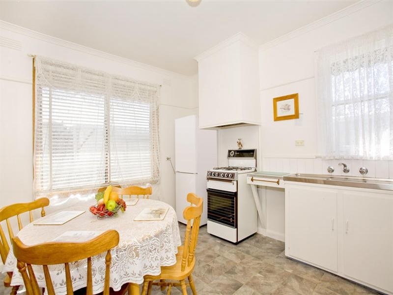 39 Swallow Crescent, Norlane VIC 3214