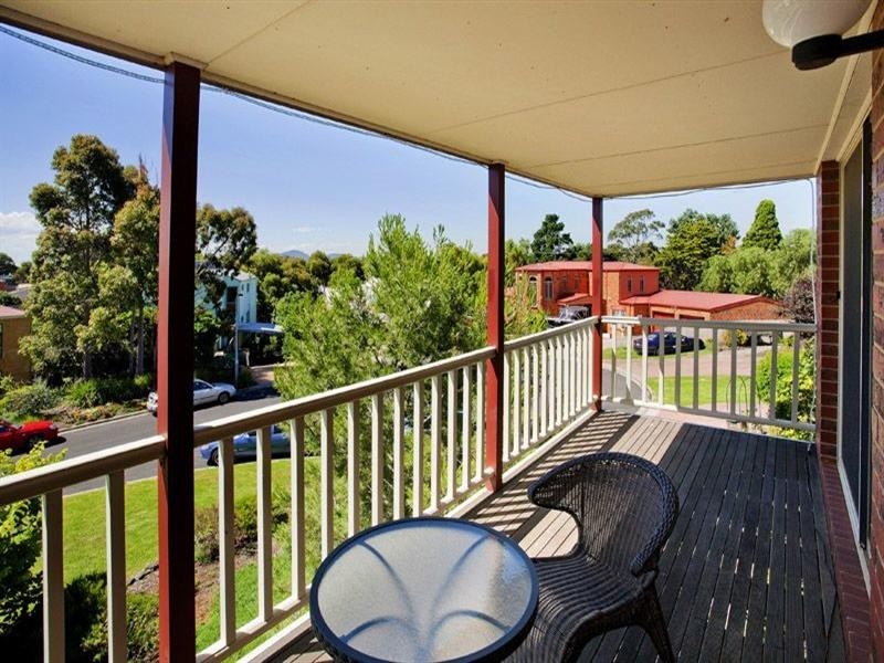 18 Scarlett Grove, Lara VIC 3212