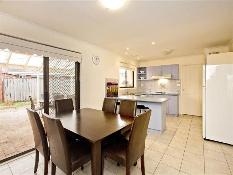 48 Cameron Crescent, Lara VIC 3212