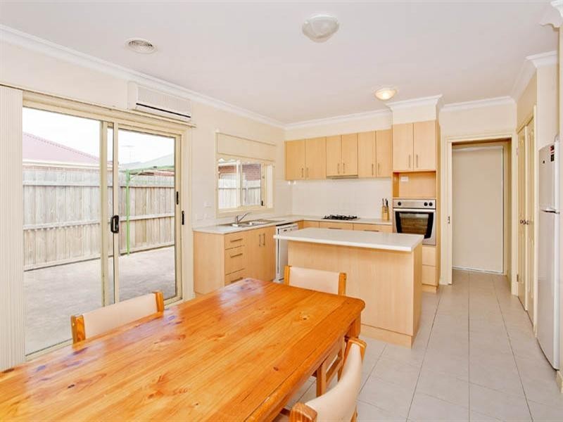 24 Maria Court, Lara VIC 3212