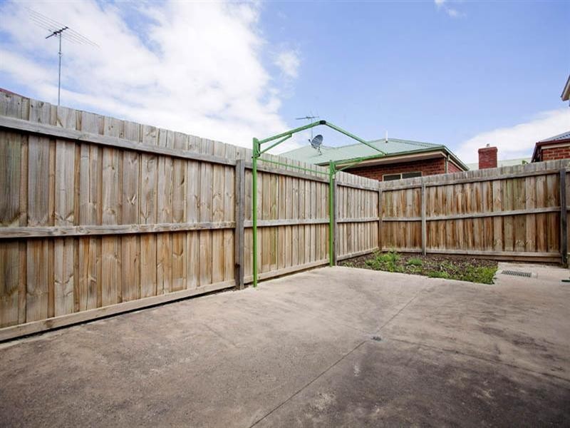 24 Maria Court, Lara VIC 3212