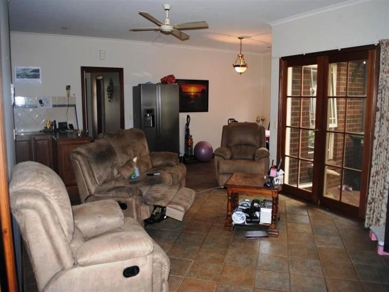 1/12 Rubena Crescent, Lara VIC 3212