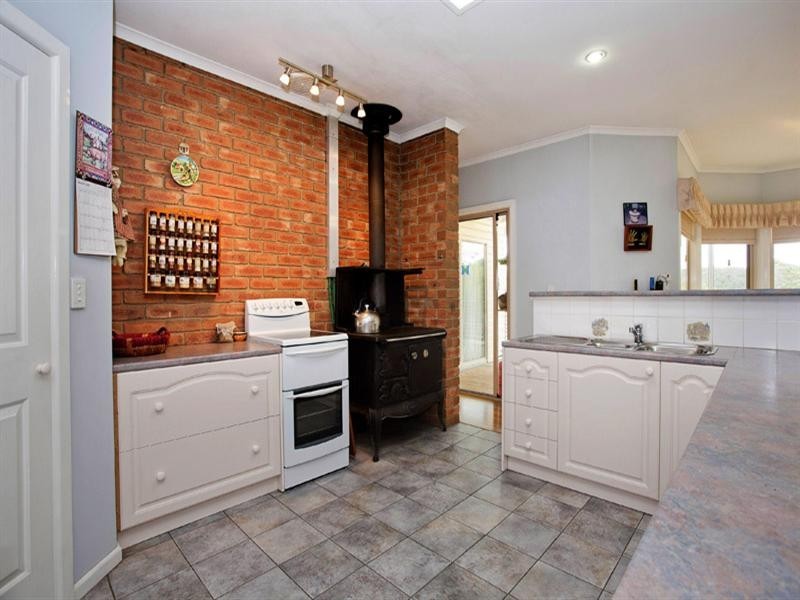 200 Sheoaks-Steiglitz Road, She Oaks VIC 3331