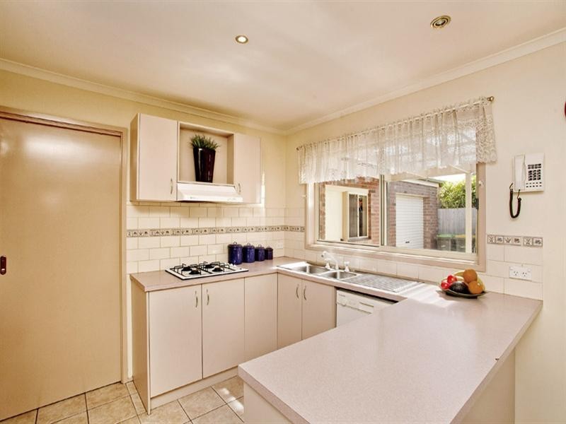 5 Lake Road, Lara VIC 3212