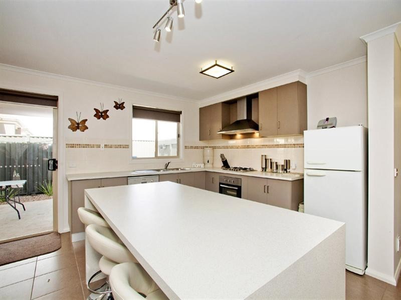 10 Grebe Court, Lara VIC 3212