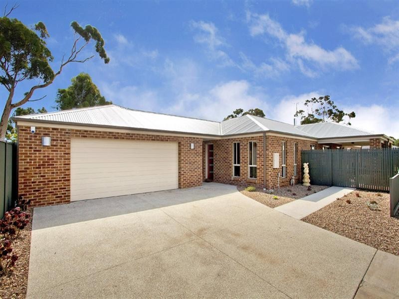 10 Grebe Court, Lara VIC 3212