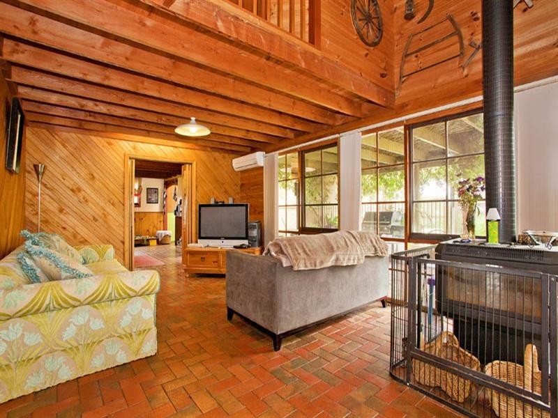 25 Brownes Road, Anakie VIC 3221