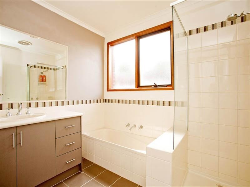 88 Smeaton Close, Lara VIC 3212