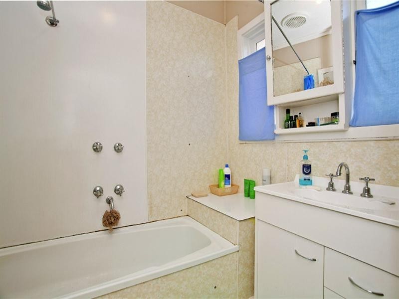 28 Curlew Crescent, Norlane VIC 3214