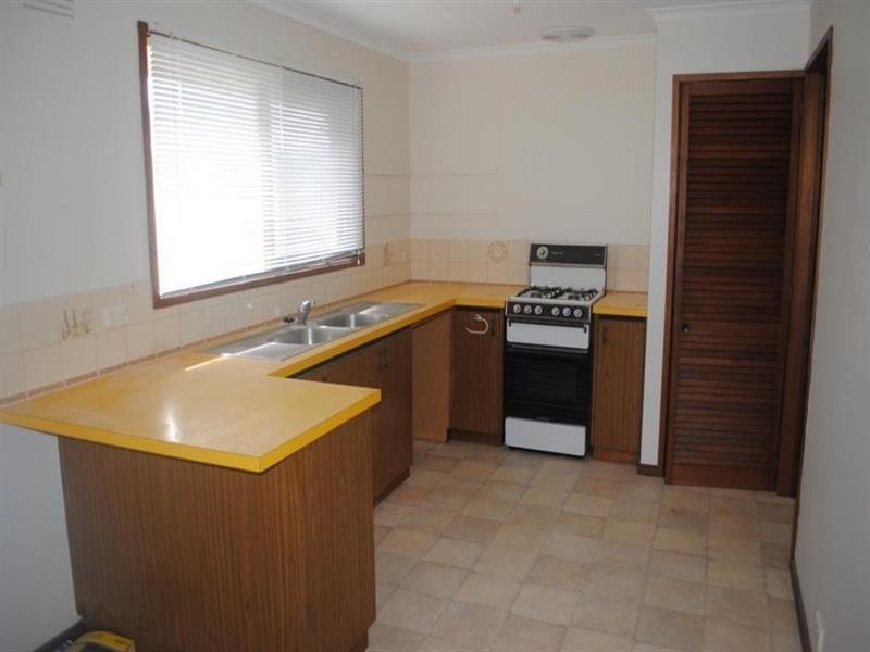 28 Moreland Avenue, Corio VIC 3214