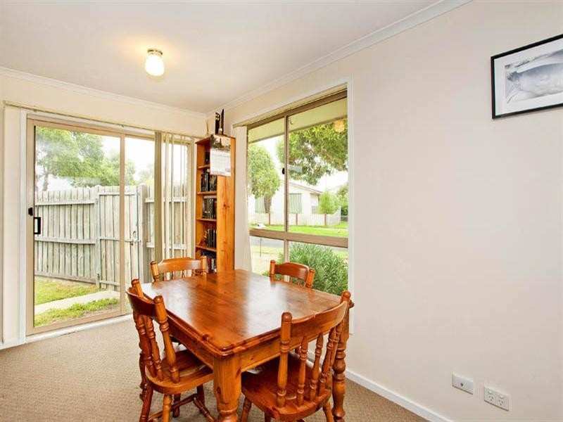 2 Bingara Avenue, Norlane VIC 3214