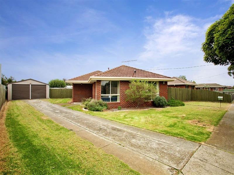 2 Bingara Avenue, Norlane VIC 3214