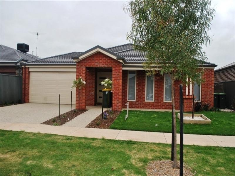 26 Springwater Drive, Lara VIC 3212