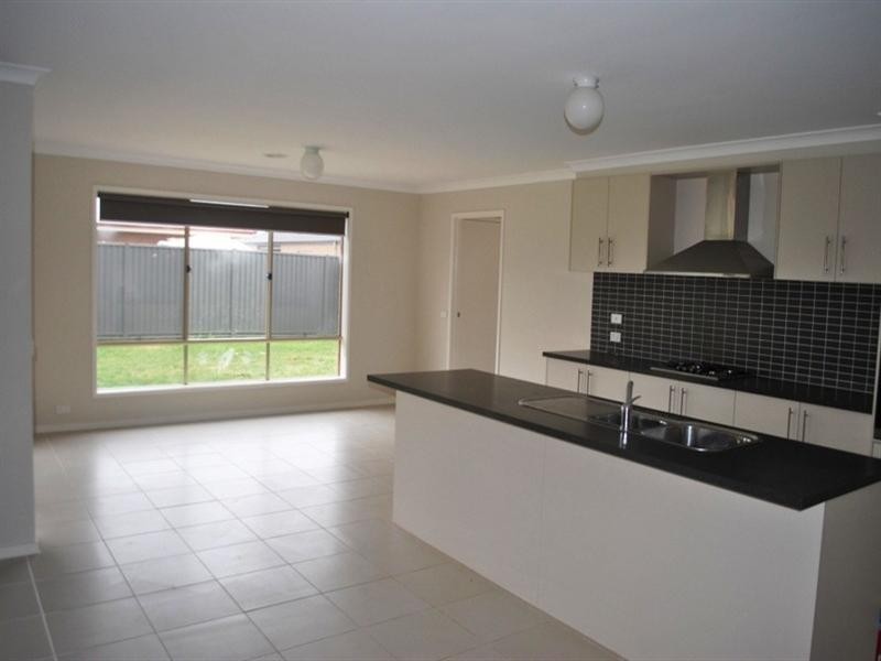 26 Springwater Drive, Lara VIC 3212