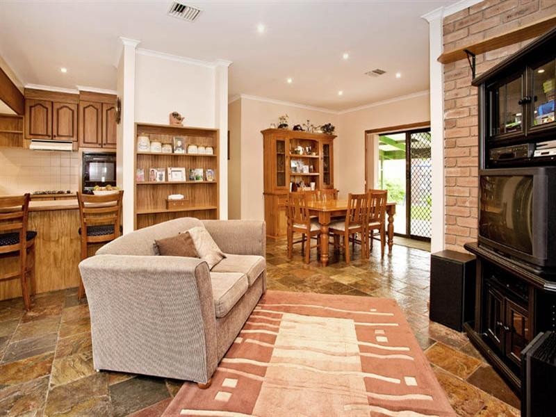 13 Waliki Court, Lara VIC 3212