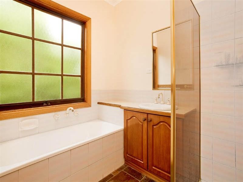 13 Waliki Court, Lara VIC 3212