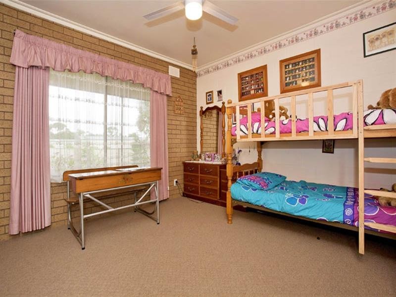 30 Orlando Grove, Lara VIC 3212