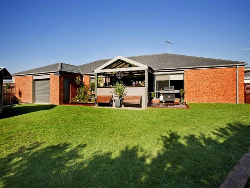 2 Barley Close, Lara VIC 3212