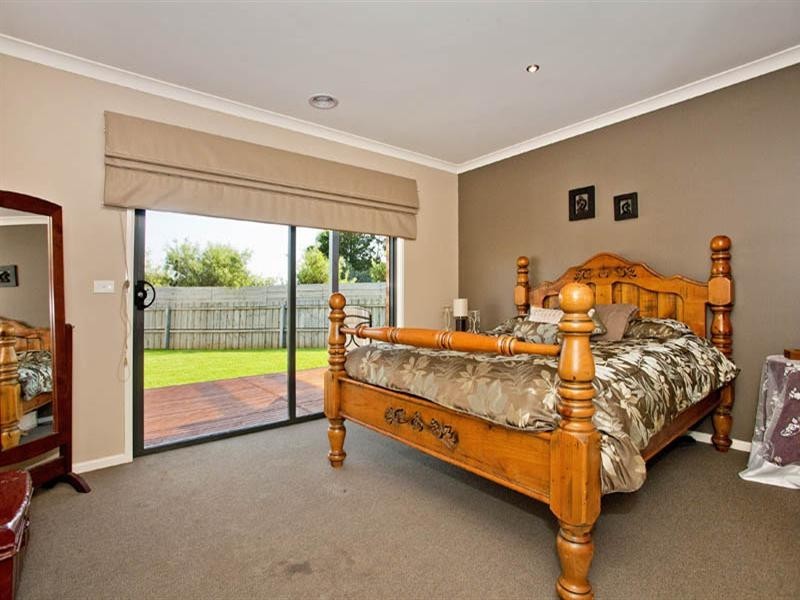 2 Barley Close, Lara VIC 3212