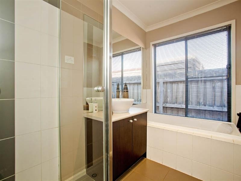 2 Barley Close, Lara VIC 3212