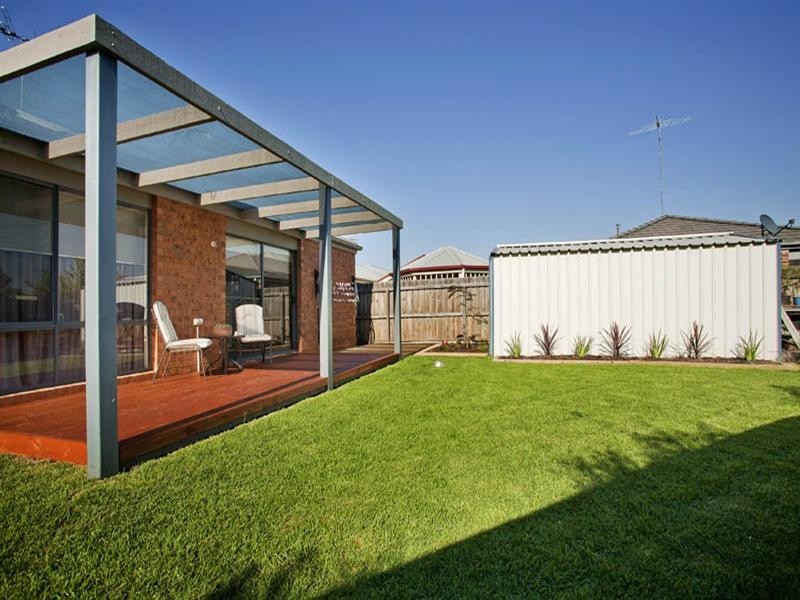 2 Barley Close, Lara VIC 3212