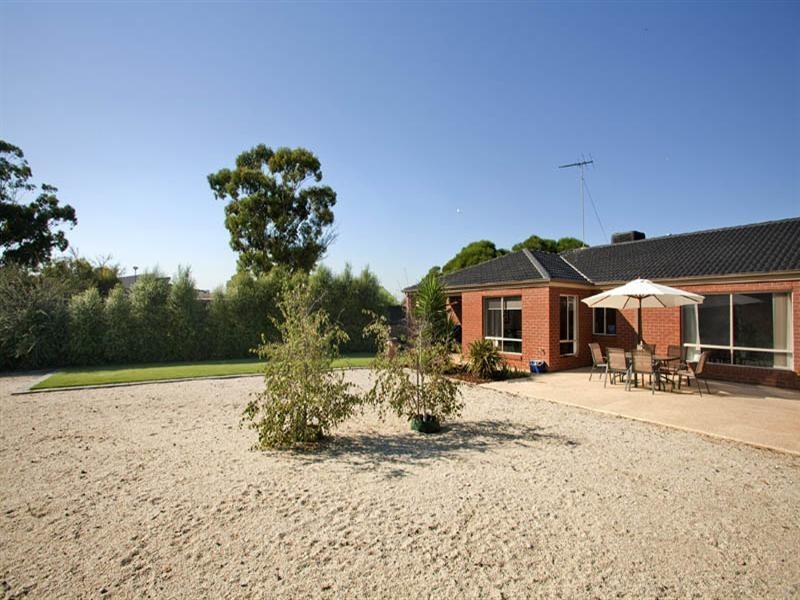 4 Barley Close, Lara VIC 3212